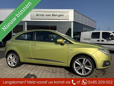 Occasion Seat Ibiza SC Sport 105 PK (77 kW) 2010 Geel (metallic) Hatchback