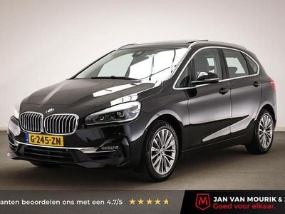 Zwart Gebruikt 2020 BMW 218 Executive Stationwagen | € 22.245 (Goede deal)