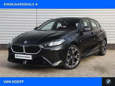 Zwart Gebruikt 2025 BMW 120 Comfort Edition Hatchback | € 39.950 (Duur)