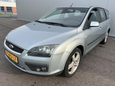 tweedehands Ford Focus Wagon 1.6-16V First Edition