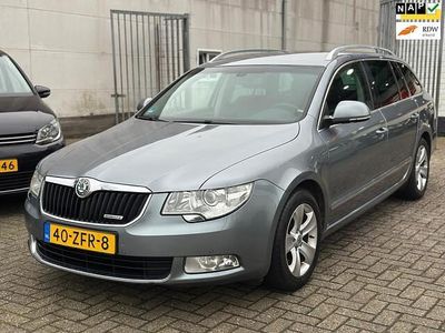 Grijs Gebruikt 2012 Skoda Superb Business Line Stationwagen | € 3.950 (Eerlijke prijs)