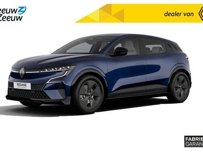 Blue nocturne Nieuw 2025 Renault Megane E-Tech Evolution Hatchback | € 34.800 (Eerlijke prijs)
