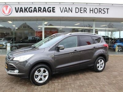 Grijs Gebruikt 2015 Ford Kuga Titanium SUV | € 13.880 (Eerlijke prijs)