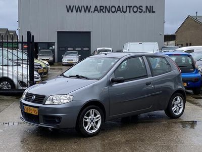 tweedehands Fiat Punto 1.2-16V Dynamic, APK TOT 22-02-2025, AIRCO, STUURBEKRACHTIGING, ELEK-RAMEN, RADIO-CD-MP3, AIRBAGS, CENT-VERGRENDELING, WEGENBELASTING MAAR € 30,- P/M