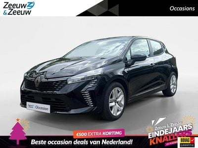 Zwart Gebruikt 2024 Renault Clio V Evolution Hatchback | € 17.435 (Eerlijke prijs)