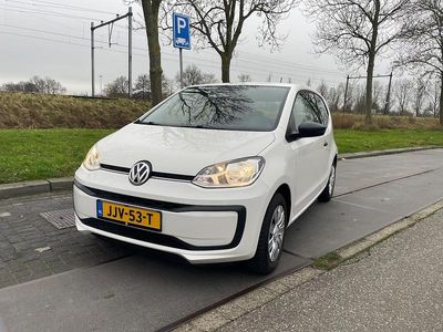 Wit Gebruikt 2017 VW up! take up! Hatchback | € 6.750 (Eerlijke prijs)