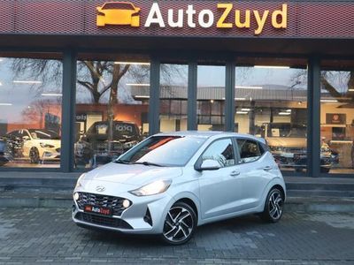 Grijs, metallic lak Occasion 2020 Hyundai i10 Premium Hatchback | € 15.593 (Duur)