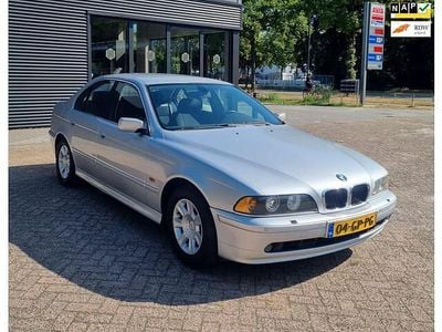 BMW 525