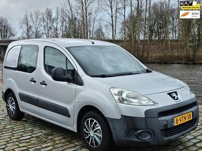 tweedehands Peugeot Partner 120 1.6 HDI L1 XT INVALIDE AUTO MET TAKEL LAGE KM