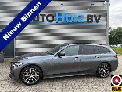 BMW 330e
