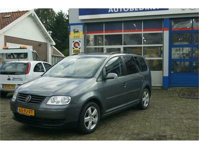 tweedehands VW Touran 1.6-16V FSI Athene trekhaak / cruise control