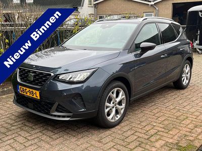 Grijs Gebruikt 2023 Seat Arona Business SUV | € 24.949 (Iets duurder)