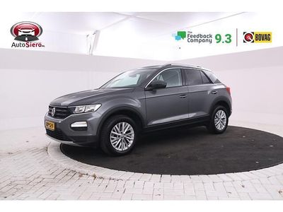 Grijs (metallic) Gebruikt 2019 VW T-Roc Sportline SUV | € 20.945 (Eerlijke prijs)