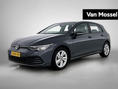 Occasion VW Golf VIII Life 110 PK (80 kW) 2022 Grijs Hatchback