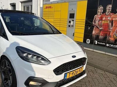 Wit Occasion 2019 Ford Fiesta ST Hatchback | € 13.999 (Eerlijke prijs)