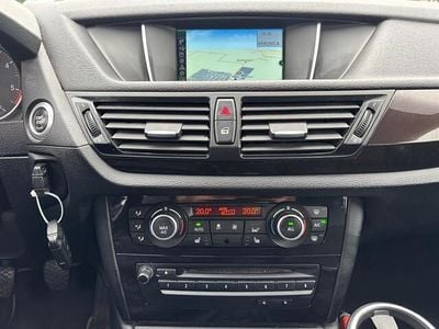 Zwart Gebruikt 2013 BMW X1 SUV | € 8.950 (Eerlijke prijs)