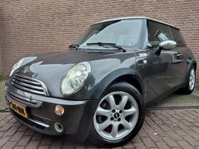 Grijs (metallic) Occasion 2006 Mini Cooper Hatchback | € 2.450 (Super prijs)