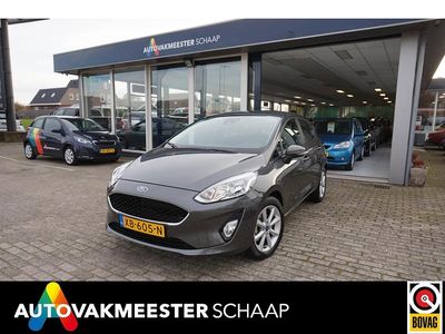 Grijs Gebruikt 2018 Ford Fiesta Trend Hatchback | € 12.950 (Iets duurder)