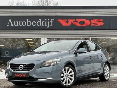 Blauw Gebruikt 2013 Volvo V40 Summum Hatchback | € 6.250 (Goede deal)