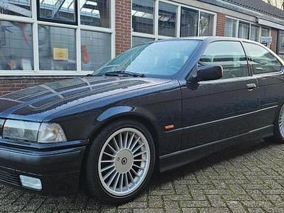 Zwart Gebruikt 1998 BMW 323 Compact Executive Hatchback | € 5.999 (Goede deal)