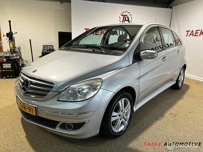 Mercedes B200