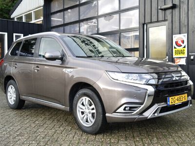 tweedehands Mitsubishi Outlander P-HEV 2.4 PHEV / Leer-Alcantara/ Camera/ CarPlay/ Trekha