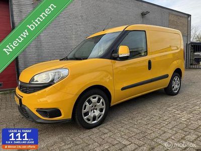 Geel Gebruikt 2016 Fiat Doblò MPV | € 6.745 (Eerlijke prijs)