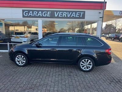 Zwart Occasion 2026 Skoda Octavia Ambition Stationwagen | € 16.950