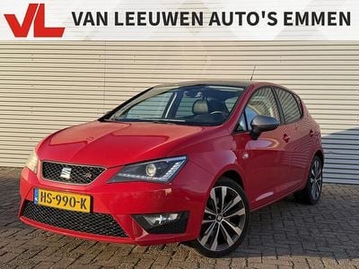 Rood Gebruikt 2015 Seat Ibiza CONNECT Hatchback | € 10.498 (Eerlijke prijs)