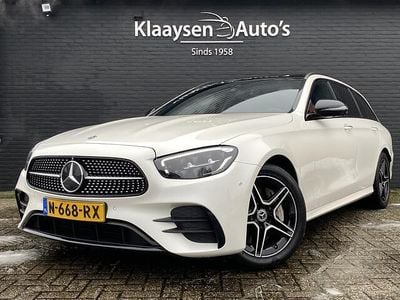Wit Gebruikt 2022 Mercedes E300 AMG line Stationwagen | € 38.950 (Goede deal)