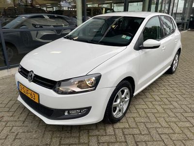 Wit Gebruikt 2013 VW Polo Edition Hatchback | € 6.949 (Eerlijke prijs)