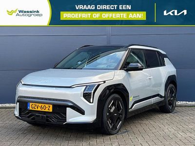 Ivory silver (zilver metallic) Gebruikt 2025 Kia EV3 GT-Line SUV | € 41.994 (Super prijs)