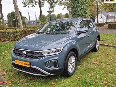 Blauw Gebruikt 2024 VW T-Roc Edition SUV | € 26.900 (Eerlijke prijs)
