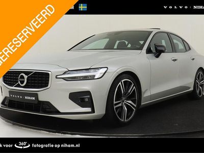 Grijs Gebruikt 2019 Volvo S60 R-Design Sedan | € 31.890 (Eerlijke prijs)