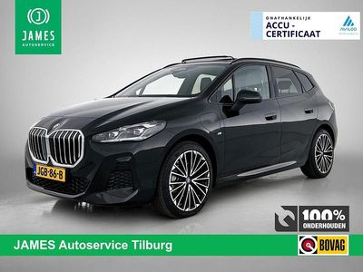Zwart Gebruikt 2024 BMW 225 Active Tourer Comfort Edition MPV | € 38.940 (Eerlijke prijs)