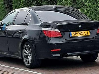 BMW 525