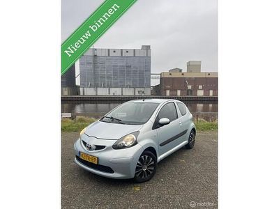 Blauw Gebruikt 2007 Toyota Aygo Hatchback | € 1.650 (Eerlijke prijs)