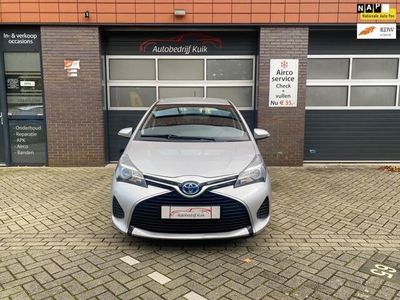 tweedehands Toyota Yaris 1.5 Hybrid vol automaat lage km stand