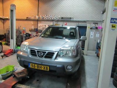 tweedehands Nissan X-Trail X-TRAIL2.2 CDI VAN 4 x 4 MOTOR DEFECT