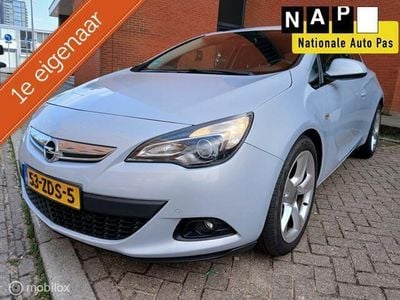 Opel Astra GTC