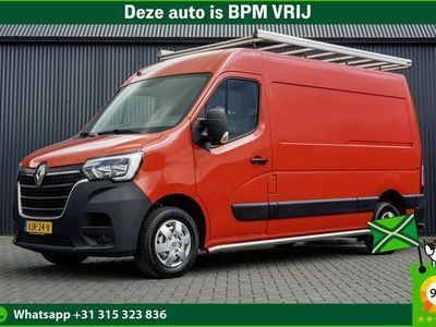 Rood Gebruikt 2021 Renault Master Van | € 18.950 (Goede deal)