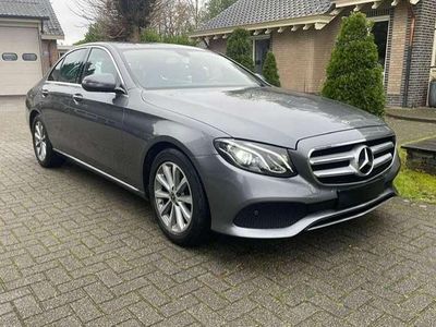 Grijs Gebruikt 2017 Mercedes E200 Avantgarde Sedan | € 16.800