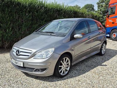 Grijs (metallic) Occasion 2007 Mercedes B180 MPV | € 2.250 (Goede deal)