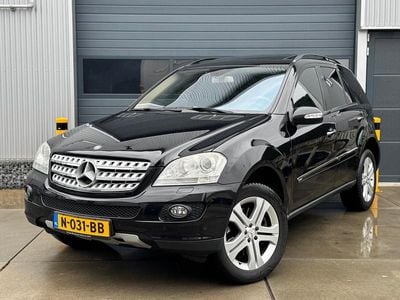 Zwart Gebruikt 2007 Mercedes ML500 SUV | € 8.799 (Super prijs)