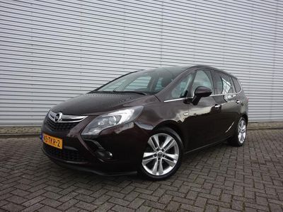 tweedehands Opel Zafira Tourer 1.4 Cosmo 7p. Airco / Navi / Lm velgen / Trekhaak