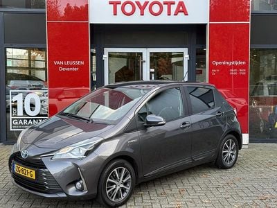 Occasion Toyota Yaris Hybrid 101 PK (74 kW) 2019 Grijs Hatchback
