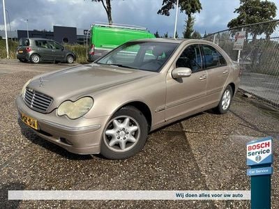 (metallic) Gebruikt 2001 Mercedes C200 Elegance Sedan | € 2.250 (Goede deal)