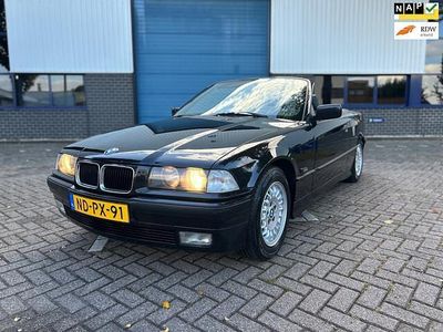 Zwart Gebruikt 1995 BMW 320 Executive Cabriolet | € 9.499