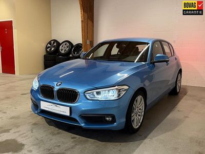 Blauw Occasion 2017 BMW 118 Executive Hatchback | € 17.500 (Eerlijke prijs)