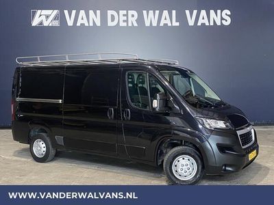 tweedehands Peugeot Boxer 2.0BlueHDI L2H1 Euro6 Airco | Imperiaal | Navigatie | Camera | LED 3-zits, Parkeersensoren, Cruisecontrol, Bluetooth telefoonvoorbereiding